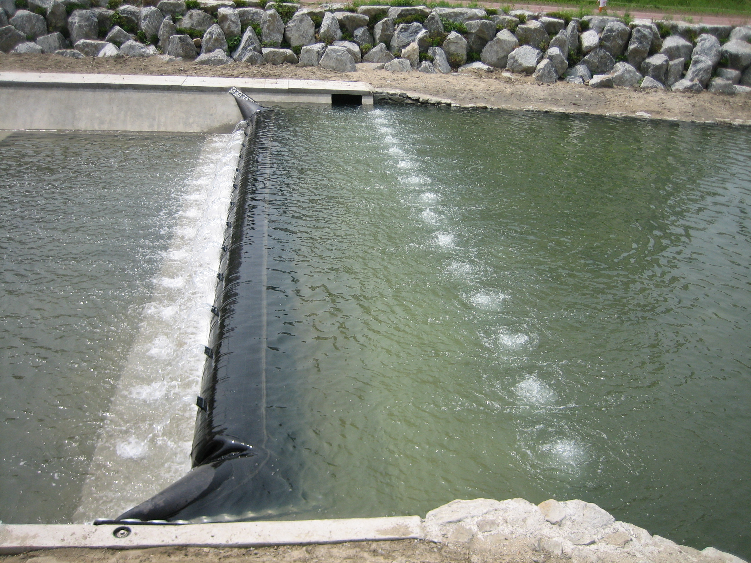 最佳质量供水充气橡胶河坝
